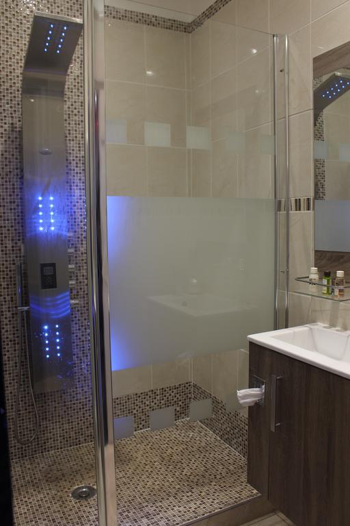 Le Love Spa Lyon Habitación foto
