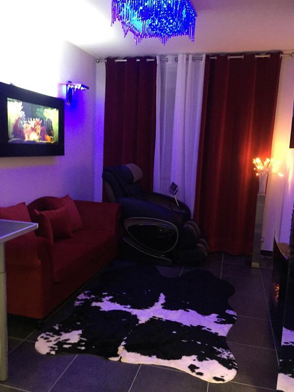 Le Love Spa Lyon Exterior foto